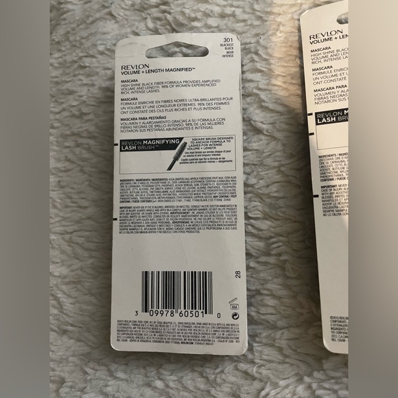 Rimmel Wonder'Luxe Mascara, REVLON volume+length mascara (2) & REVLON curler - Picture 5 of 11